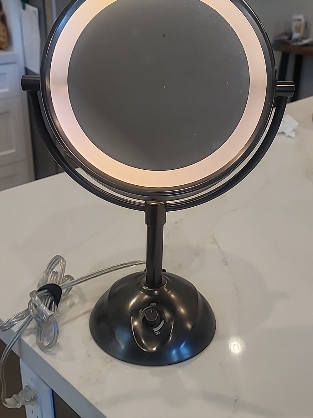Lighted Mirror - Picture 9 of 11